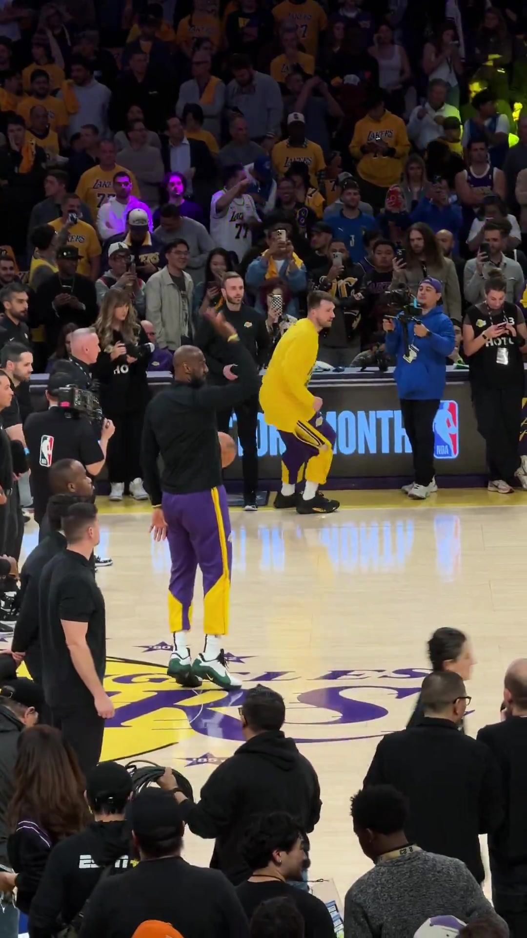 王世龍：祝賀吳前取得生涯里程碑 打北控內(nèi)線出現(xiàn)了問題